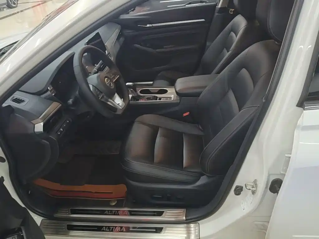 Nissan Teana — миниатюра 15