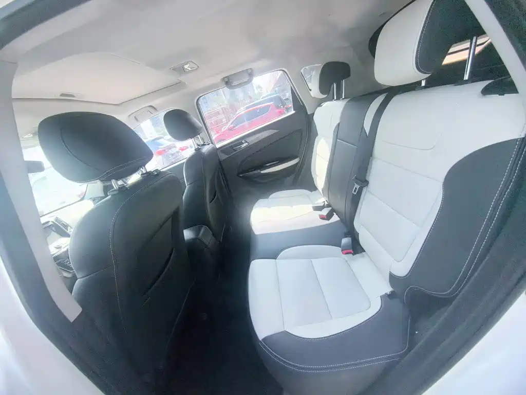 Changan CS35 — миниатюра 9