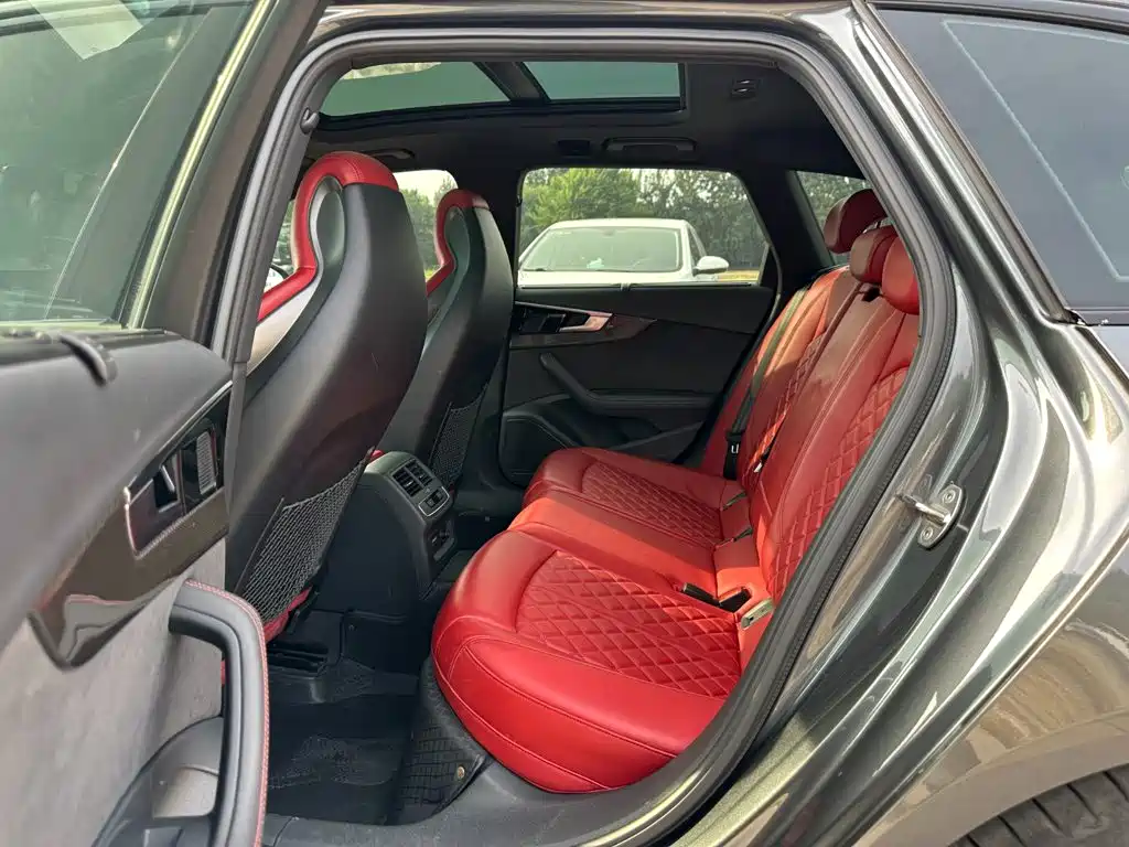 Audi S4 — миниатюра 10