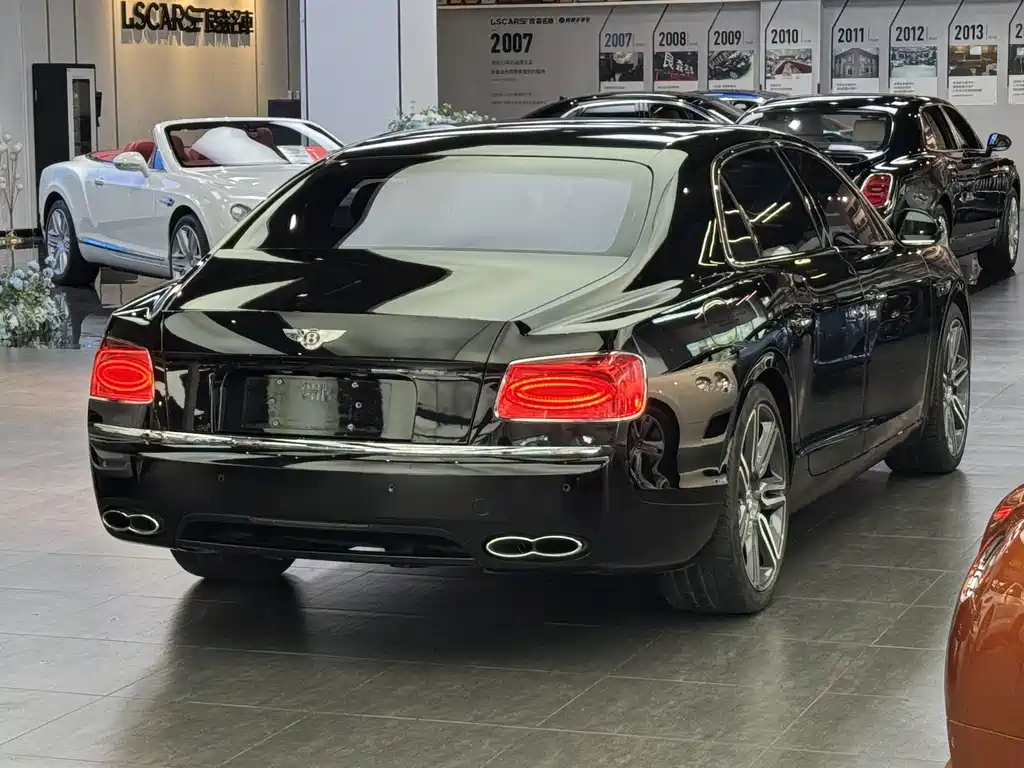 Bentley Flying Spur 4.0T V8 Standard Edition, фото 6