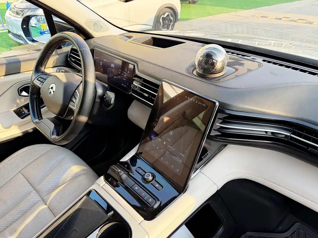 NIO ES8 — миниатюра 8