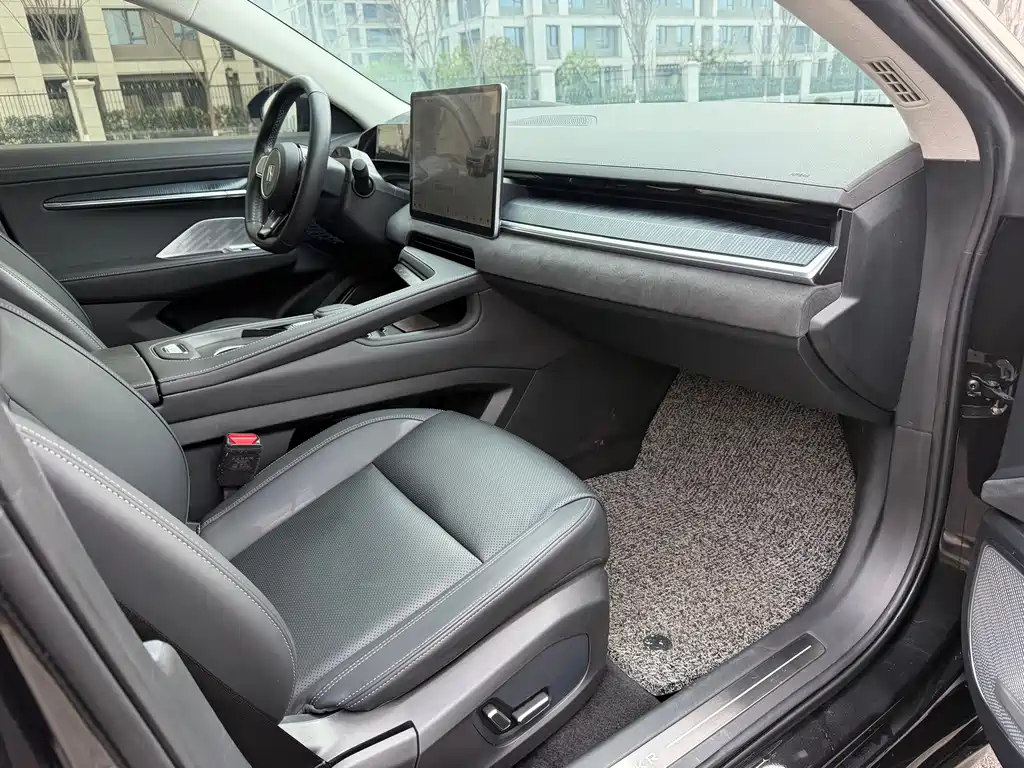 ZEEKR EXTREME KRYPTON 001