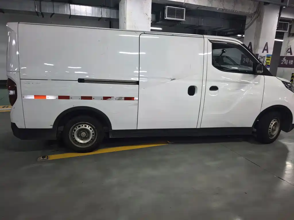 MAXUS EV30 — миниатюра 7