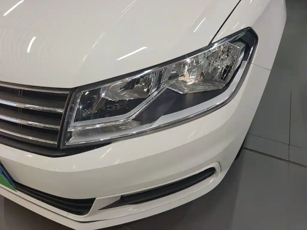 Volkswagen Santana — миниатюра 24