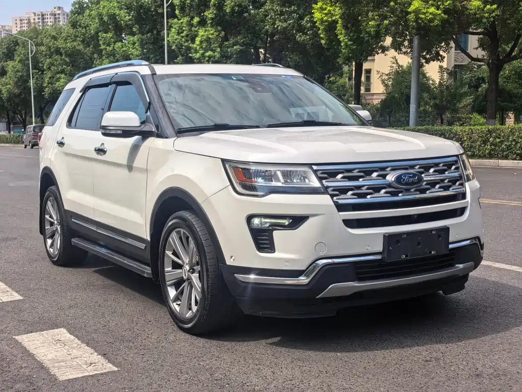 Ford Explorer (Import) — миниатюра 3
