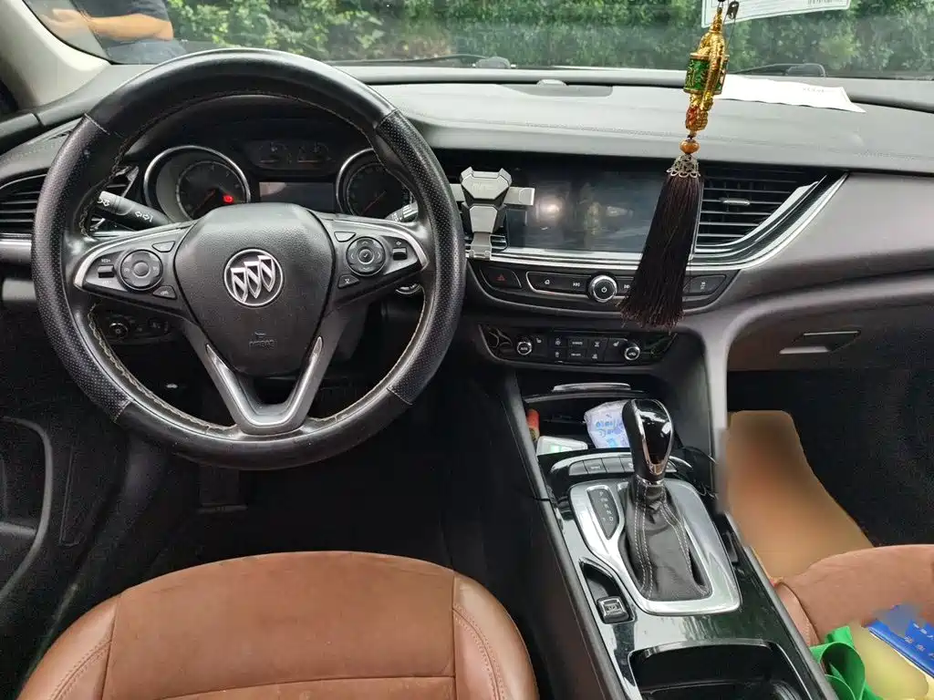 Buick Regal — миниатюра 5