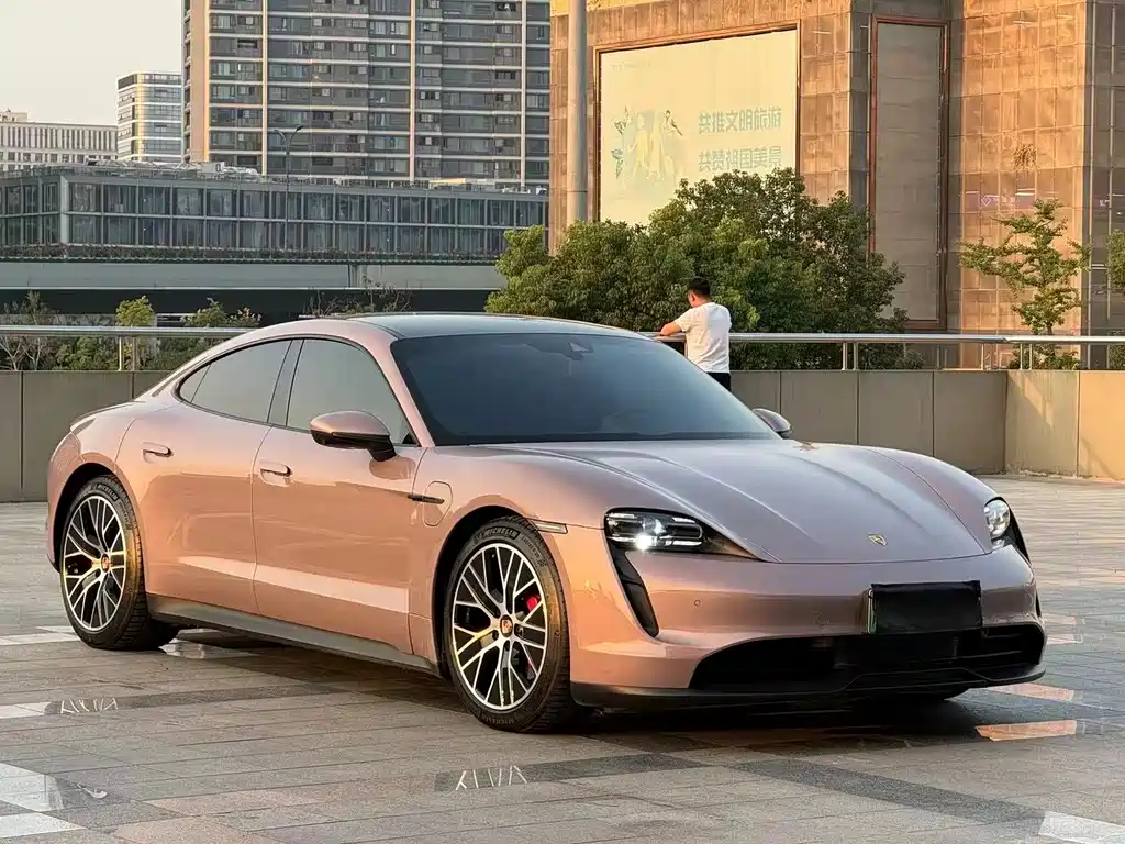 Porsche Taycan 2020 Taycan