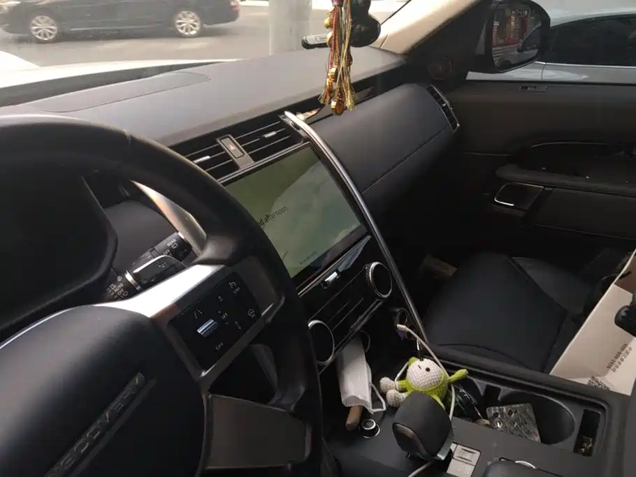 Land Rover Discovery — миниатюра 13