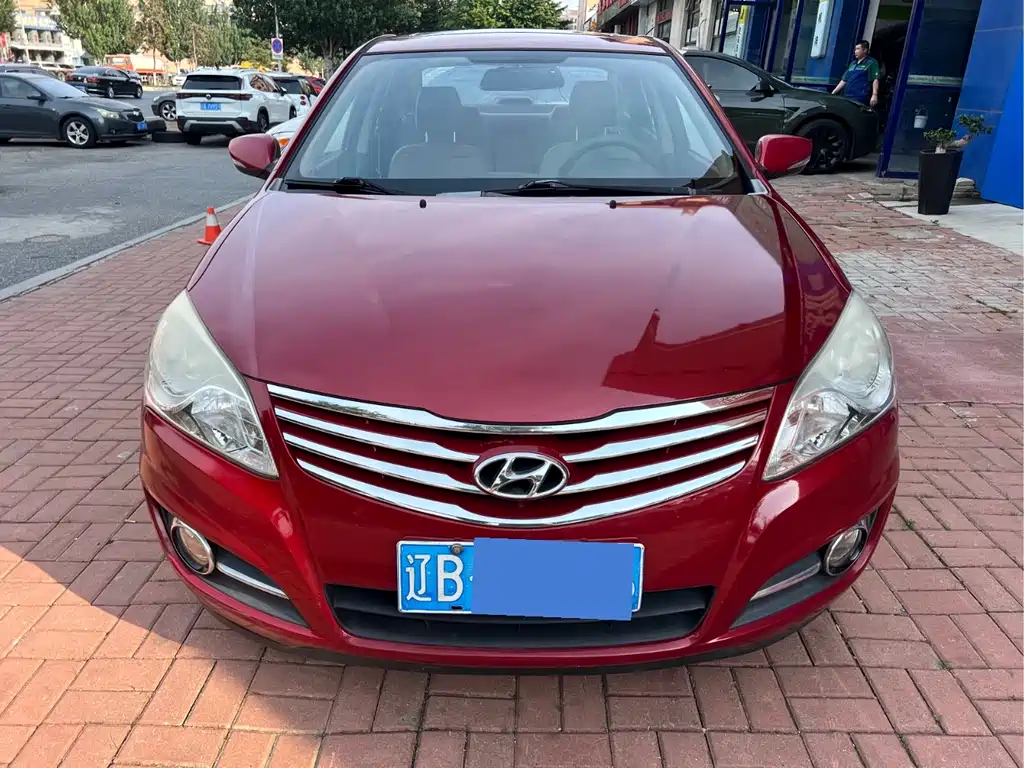 Hyundai Elantra 2011 1.6L AT Luxury