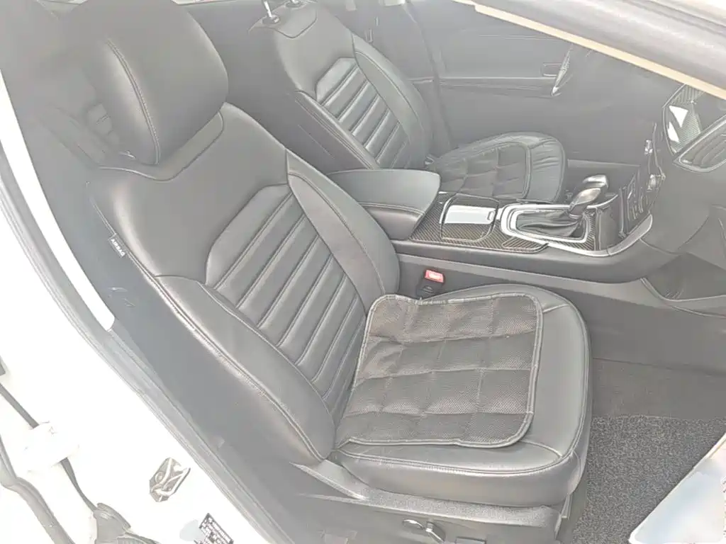 Ford Edge — миниатюра 25