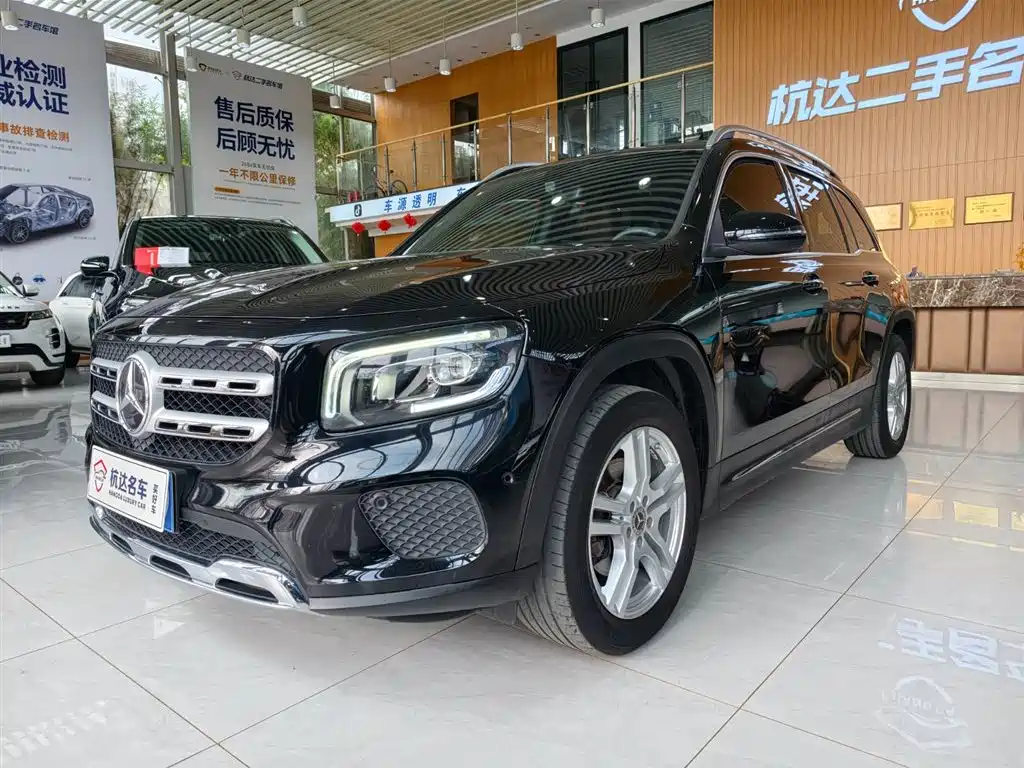 MERCEDES-BENZ GLB