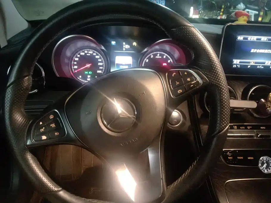 Mercedes-Benz C-Class — миниатюра 15