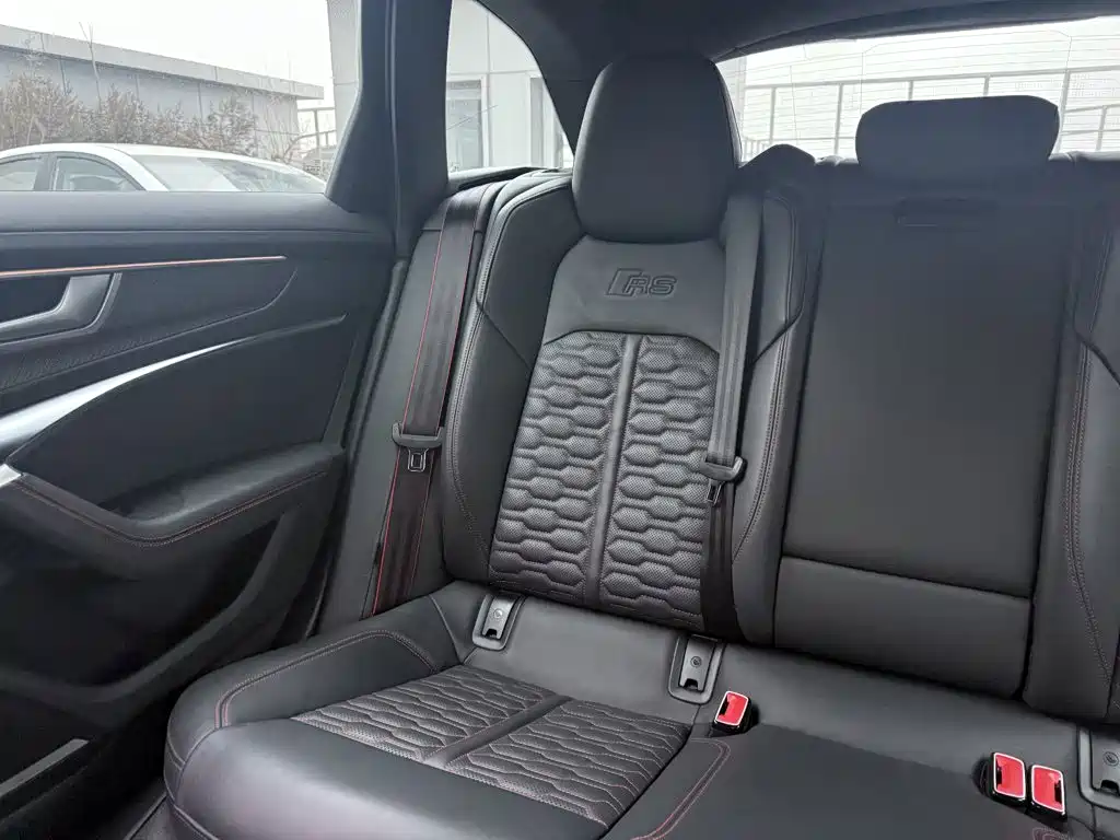 Audi RS 6 — миниатюра 22