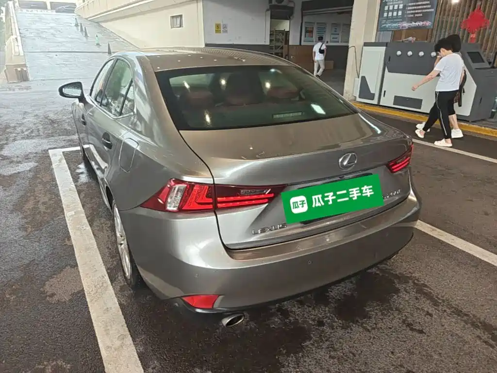Lexus IS — миниатюра 5