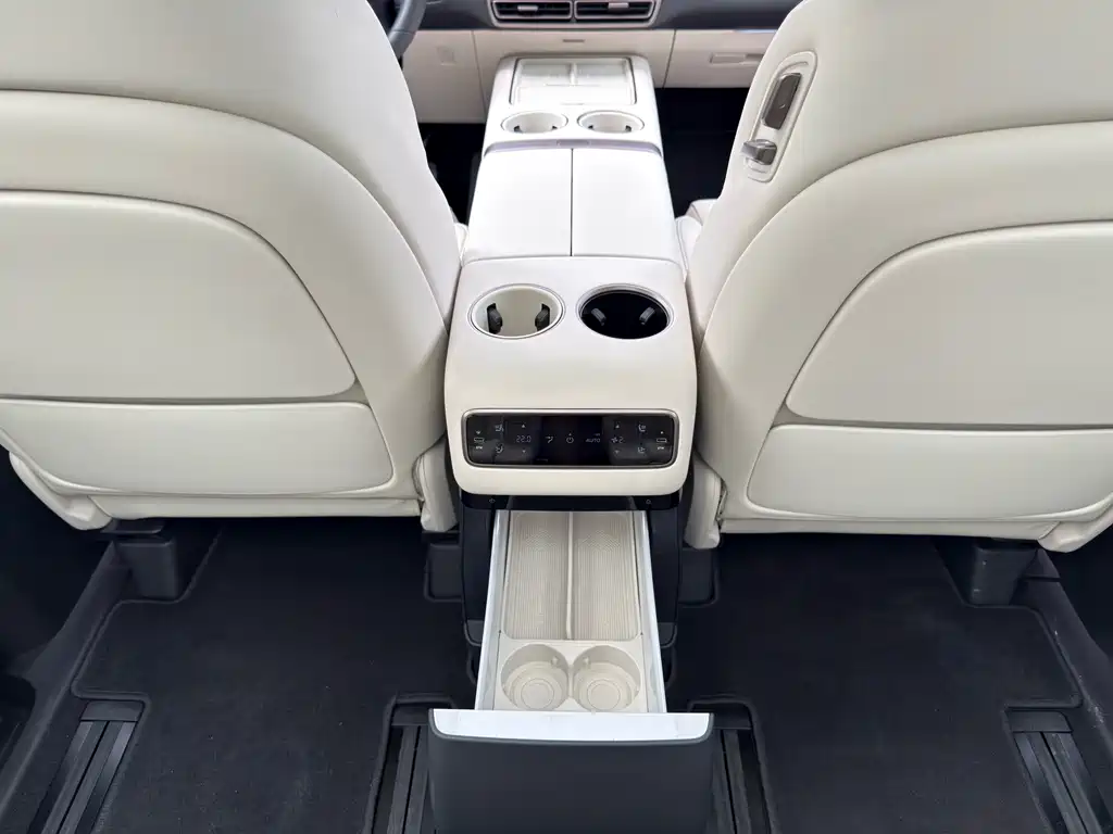 Li Auto Li MEGA — миниатюра 21