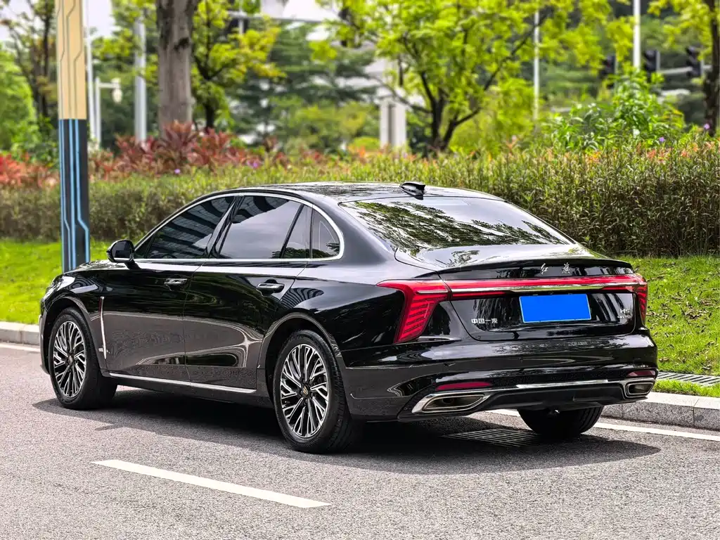 Hongqi Hongqi H5 — миниатюра 14