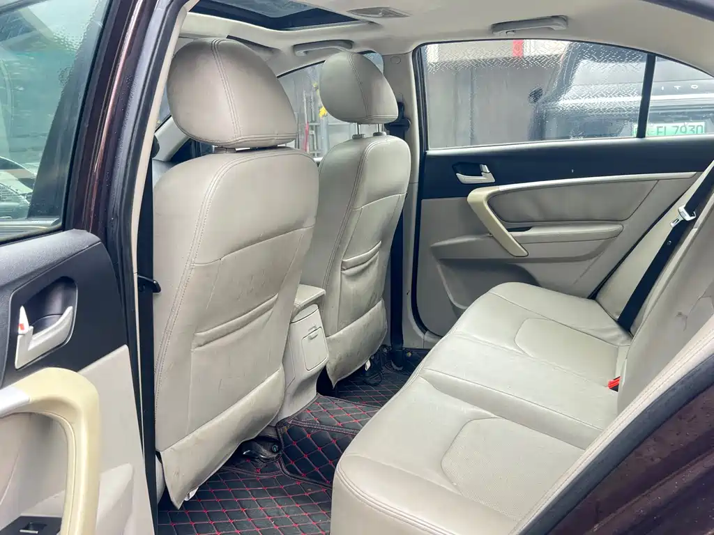Geely Emgrand — миниатюра 16