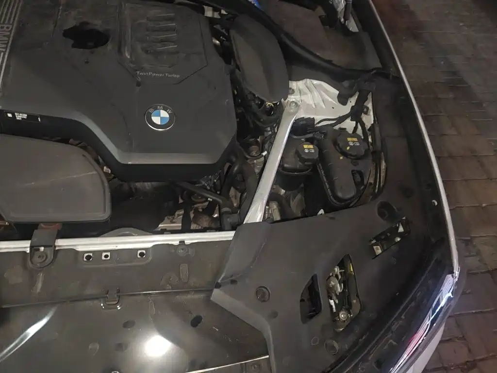 BMW 5 Series — миниатюра 21