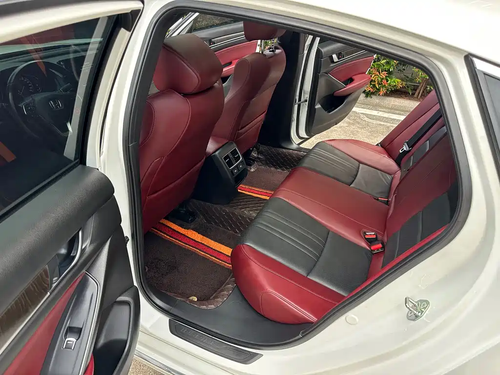 Honda Inspire — миниатюра 6