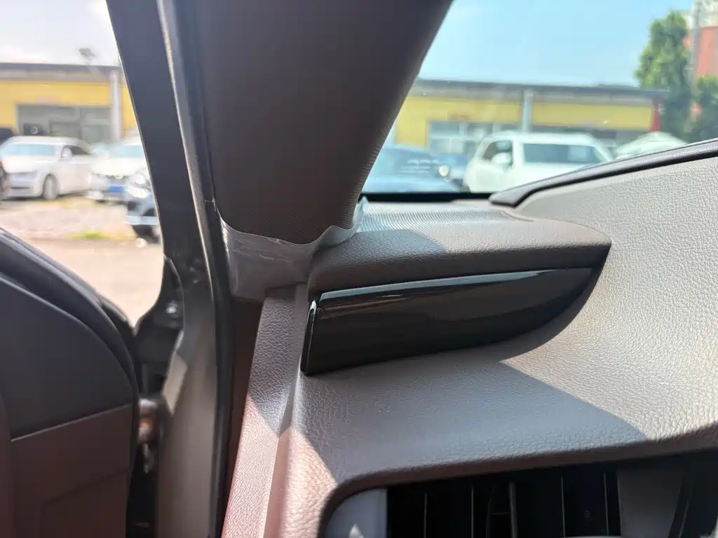 Lexus ES 2018 200 Luxury V