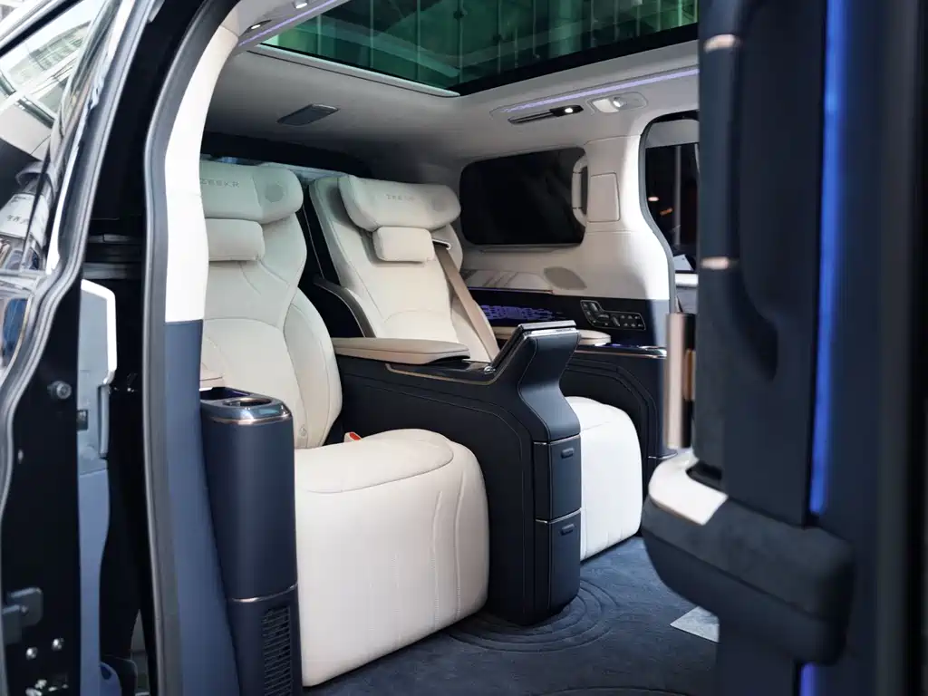 ZEEKR EXTREME KRYPTON 009