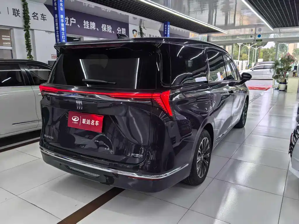 Buick GL8 2025 Smart