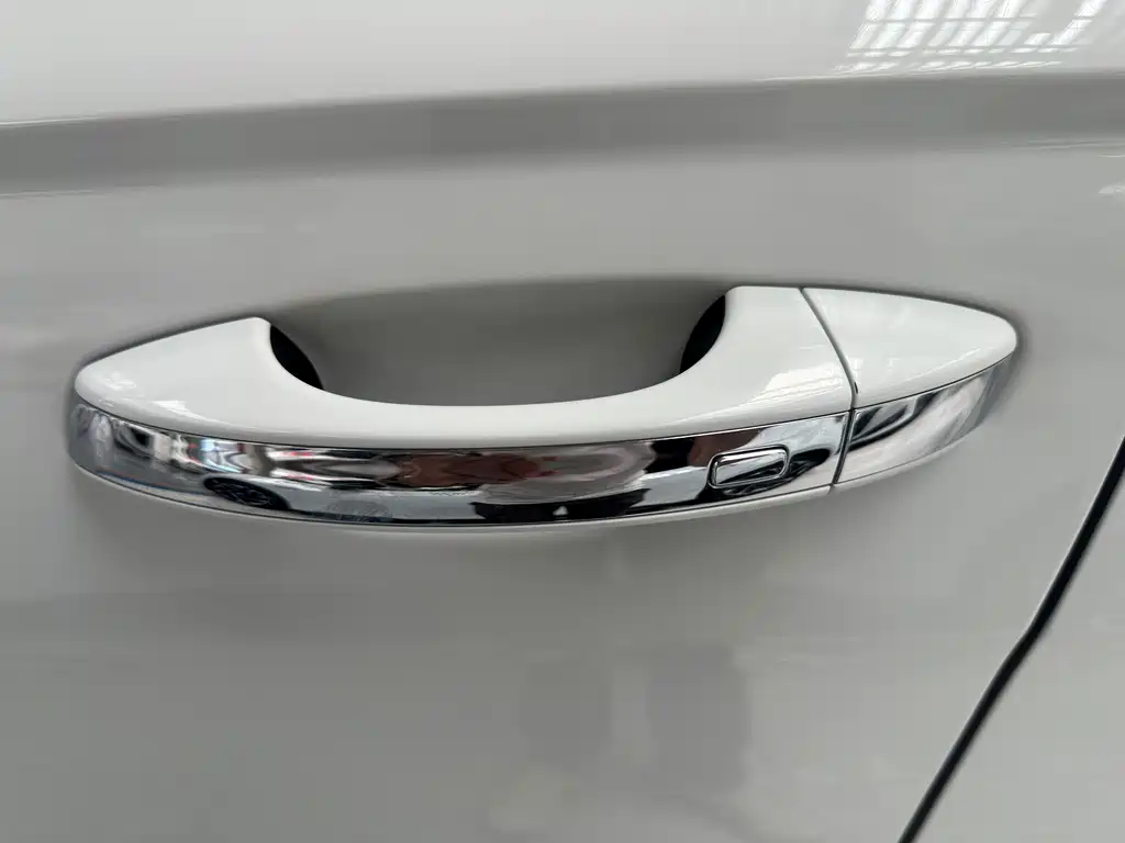 Volkswagen Lavida — миниатюра 6