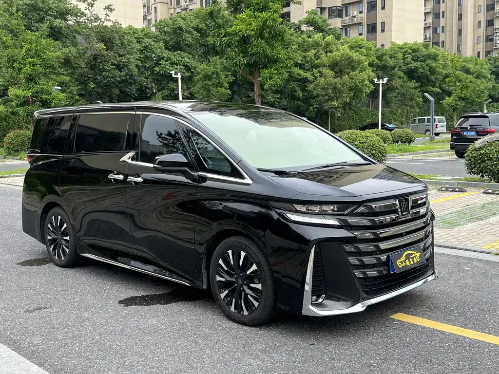 Toyota Vellfire 2024 2.5L