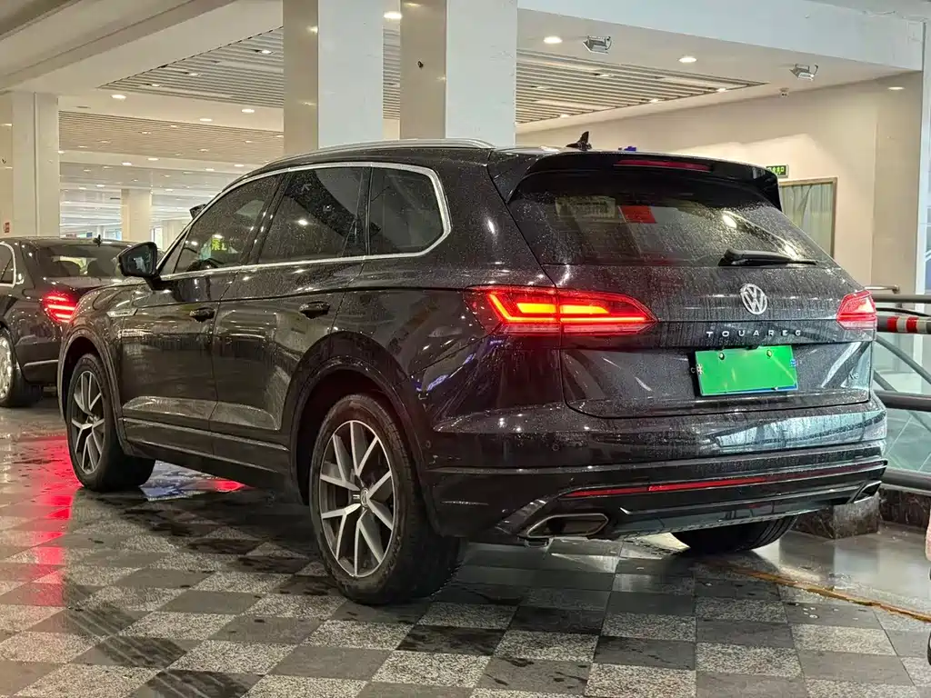 Volkswagen Touareg — миниатюра 12