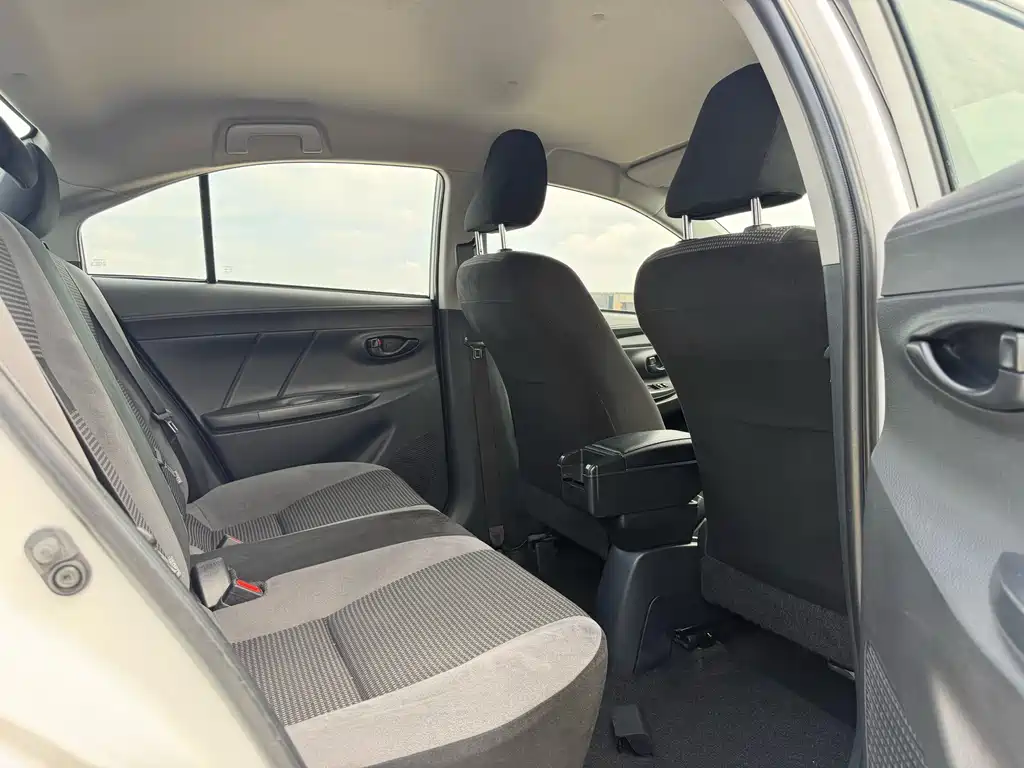 Toyota Vios — миниатюра 9