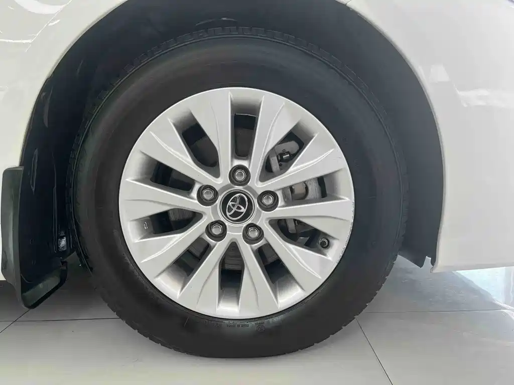Toyota Corolla — миниатюра 16