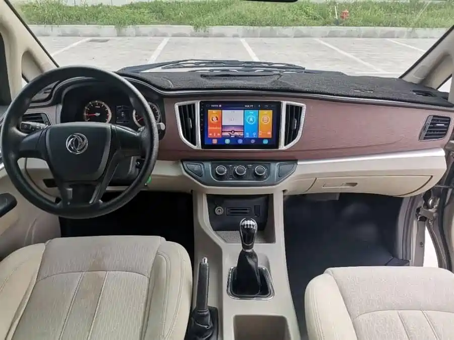 Forthing Lingzhi M5L 1.6L Basic Type 7 seats, фото 10