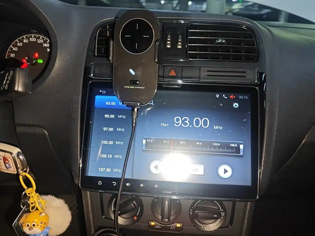 Volkswagen Polo — миниатюра 9