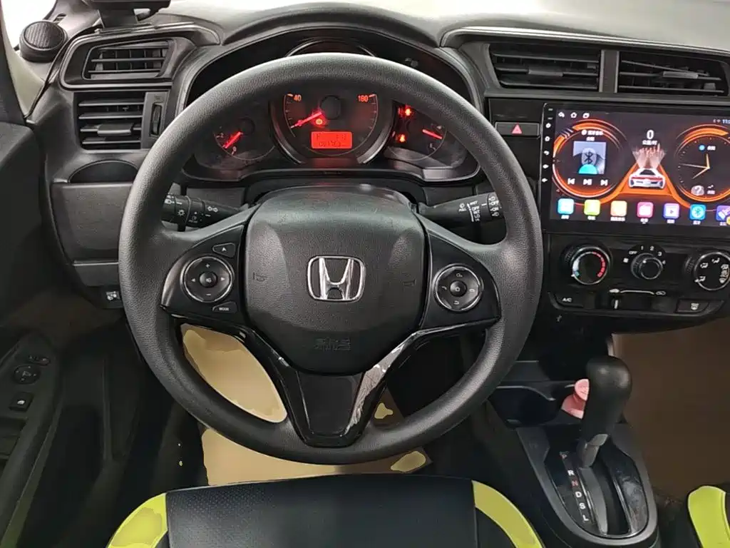 Honda Fit — миниатюра 11