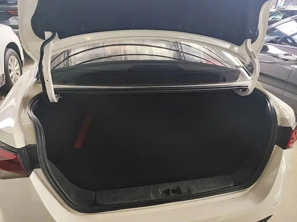 Nissan Sylphy — миниатюра 19