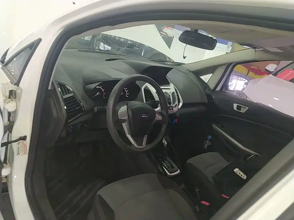 Ford Ecosport — миниатюра 10