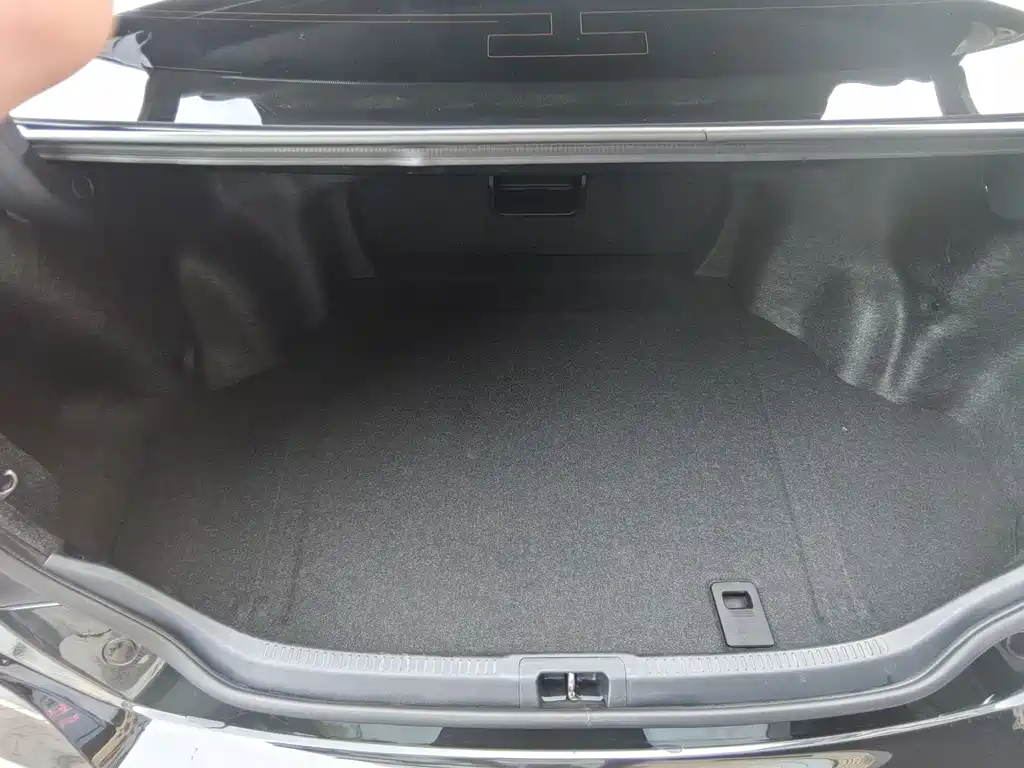 Toyota Camry — миниатюра 15