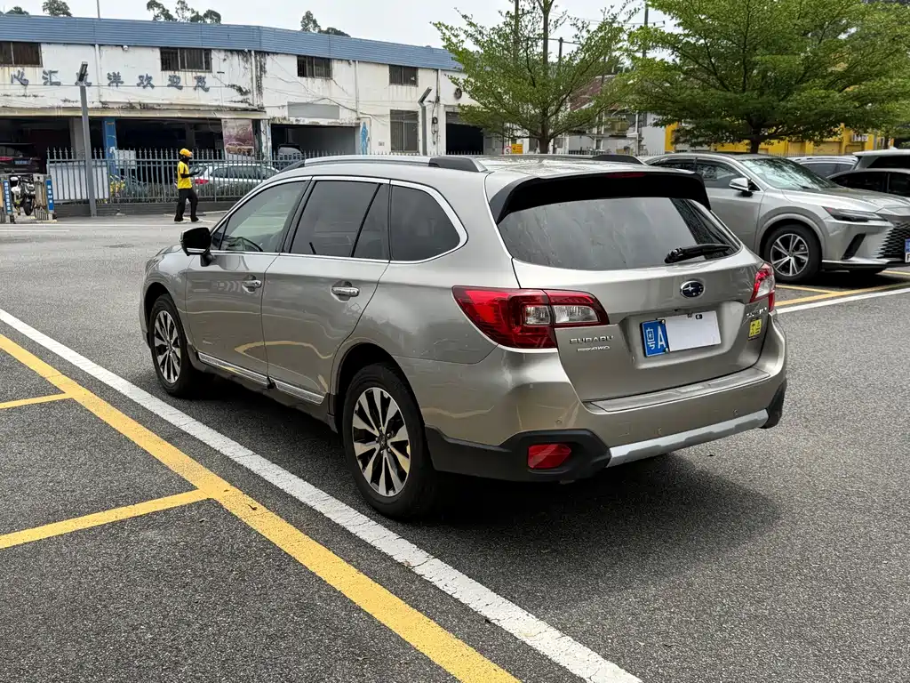 Subaru Outback — миниатюра 7