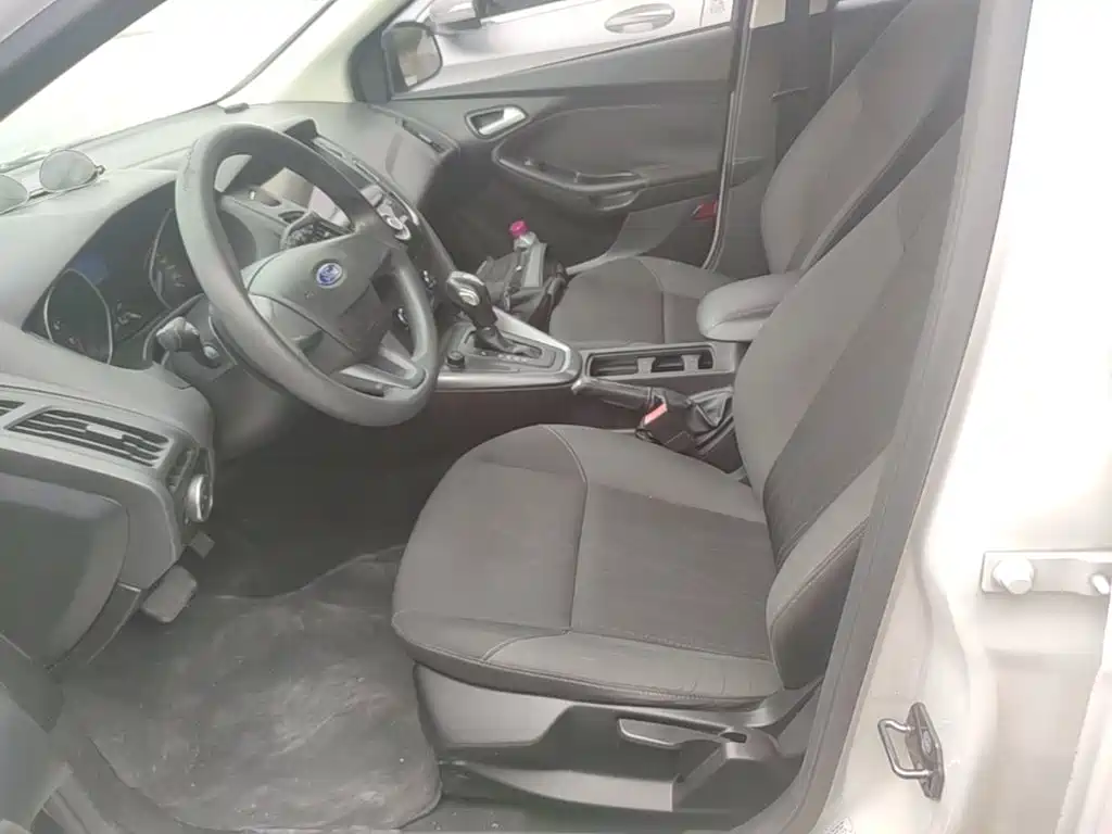 Ford Focus — миниатюра 15