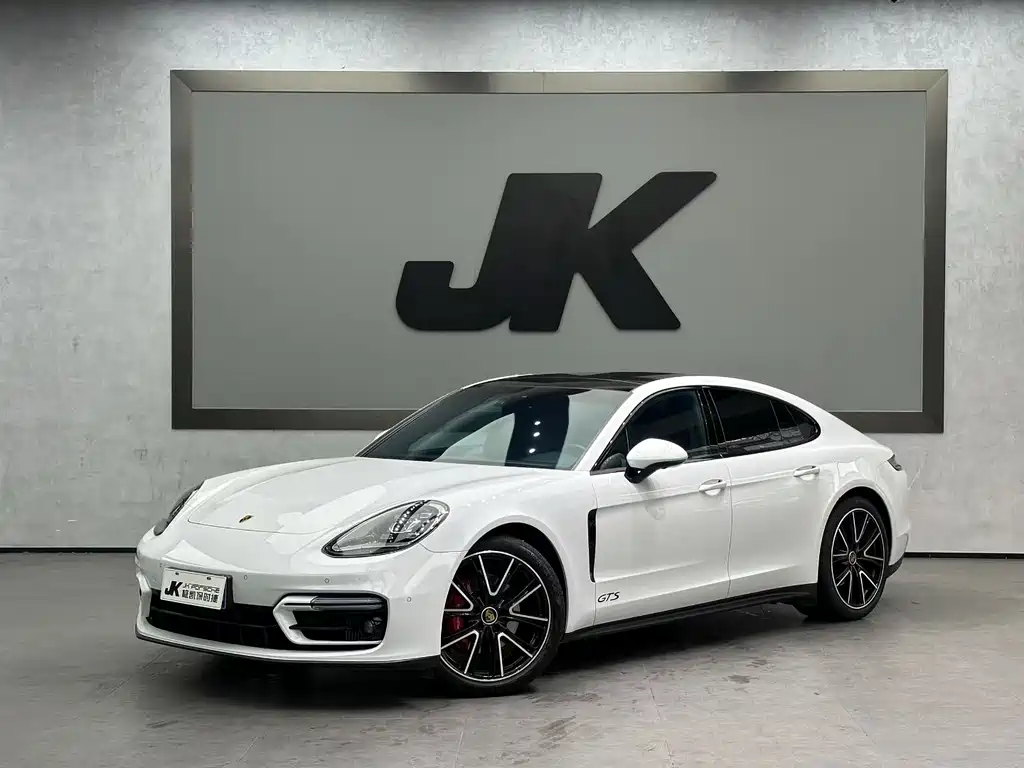 Porsche Panamera 2022