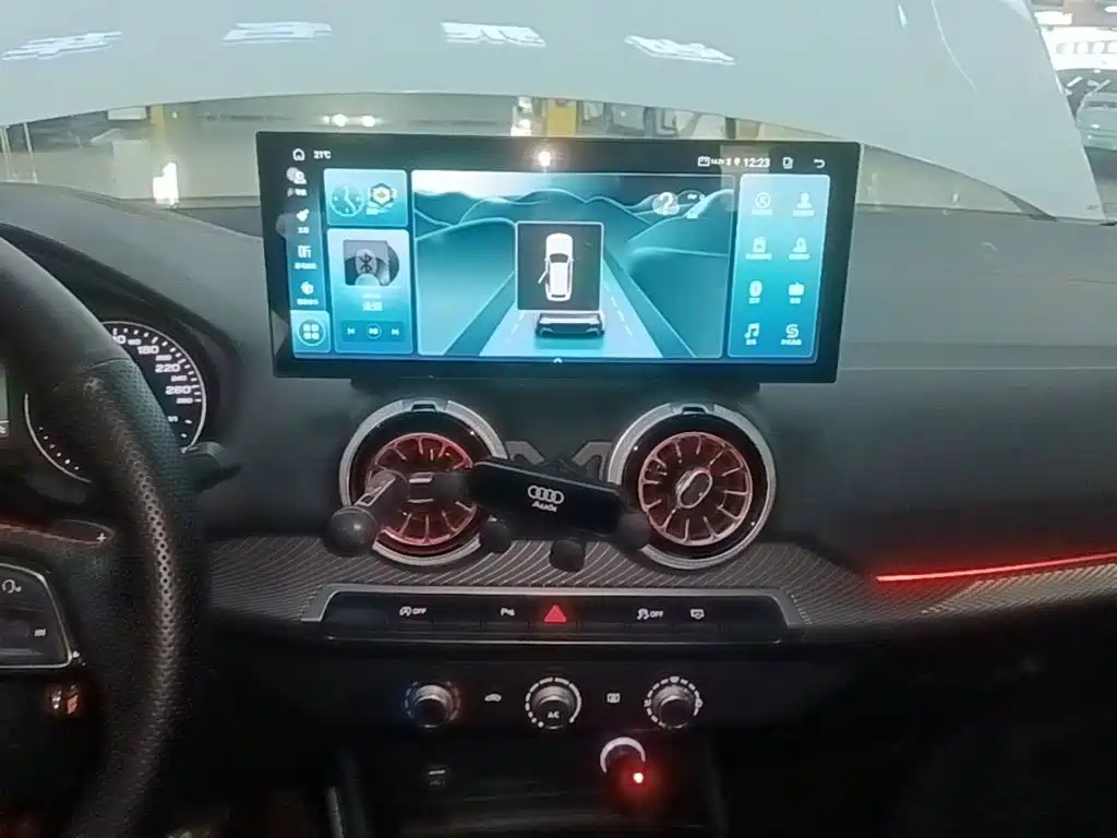 Audi Q2L — миниатюра 13