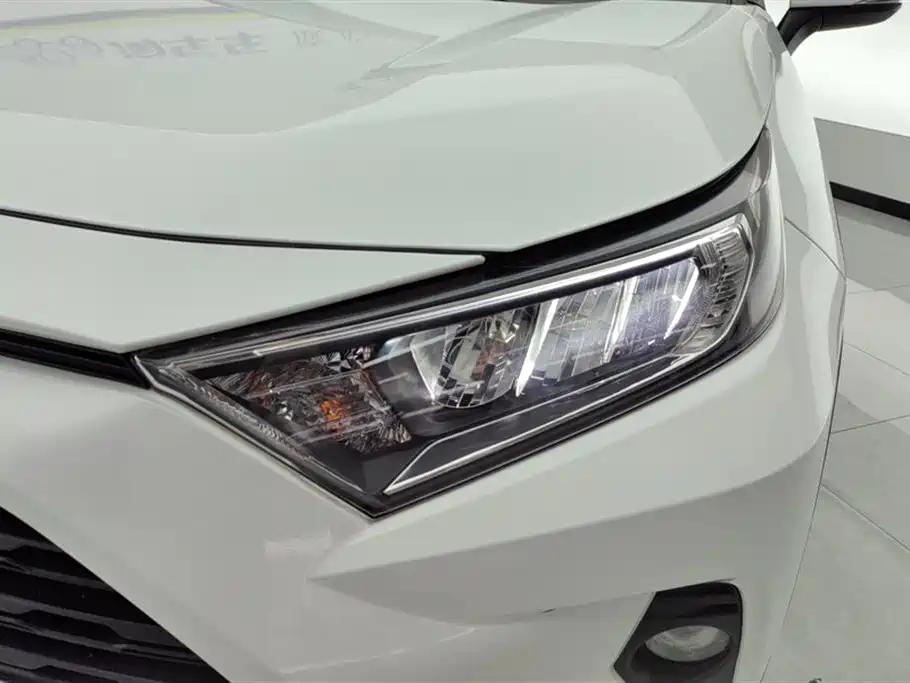 Toyota RAV4 2022 2.0L CVT