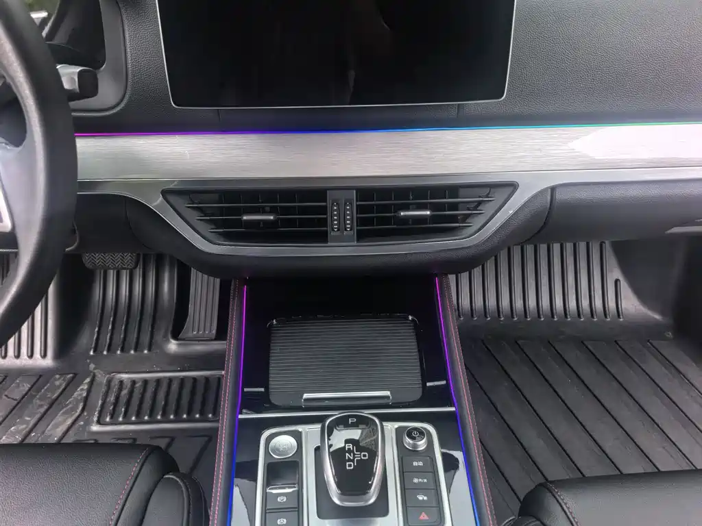 BYD Tang New Energy — миниатюра 9