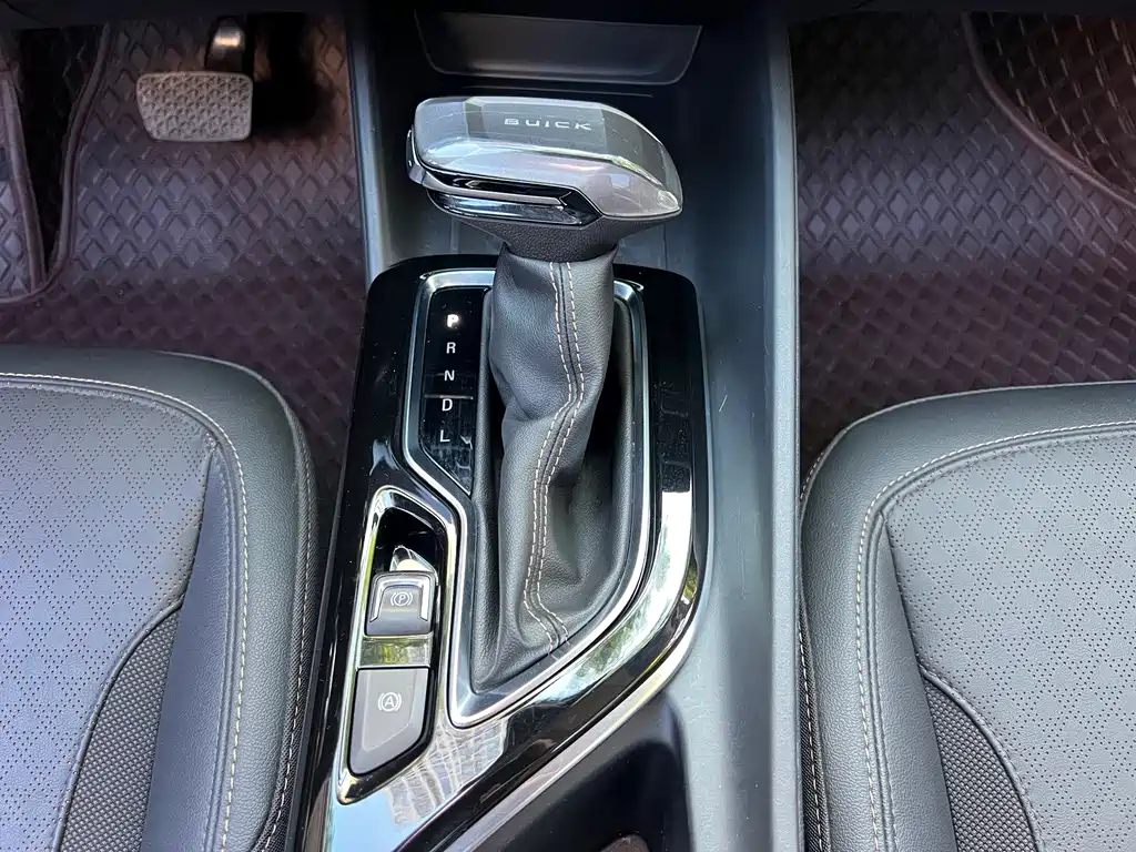 Buick Verano — миниатюра 13