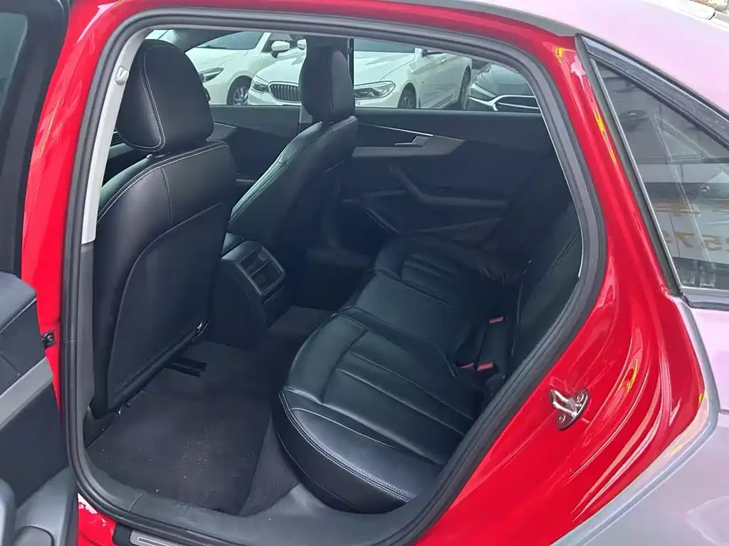 Audi A4L — миниатюра 5