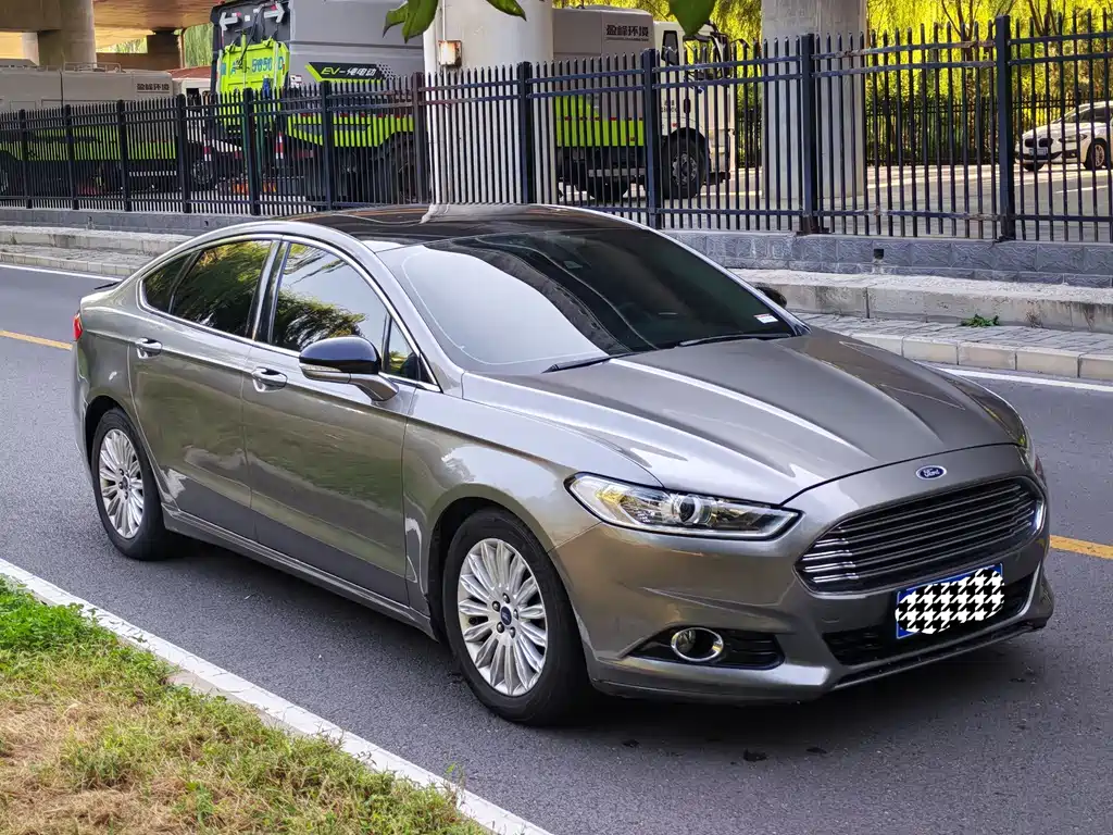 Ford Mondeo — миниатюра 3