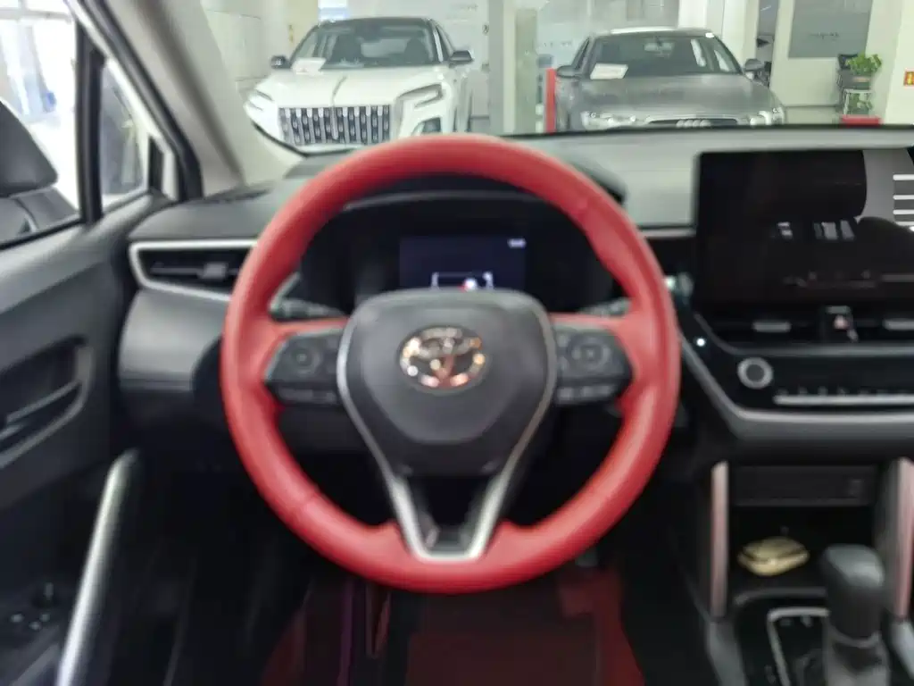 Toyota Frontlander — миниатюра 9