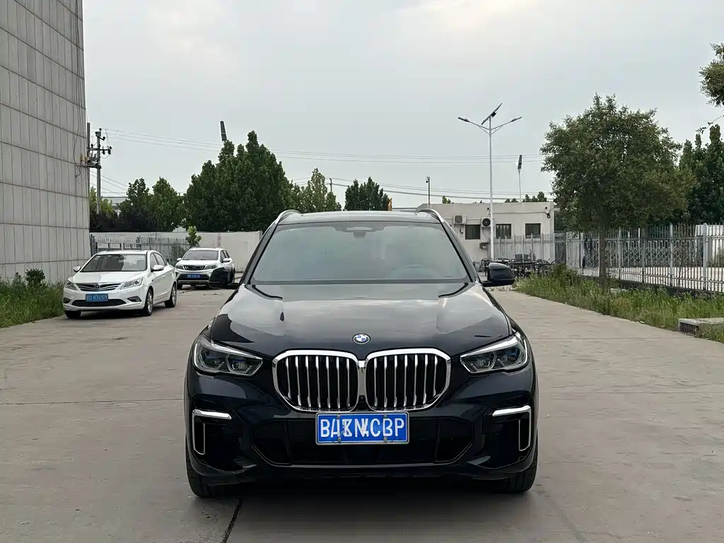 BMW X5 2022 xDrive 40Li Premium M Sport
