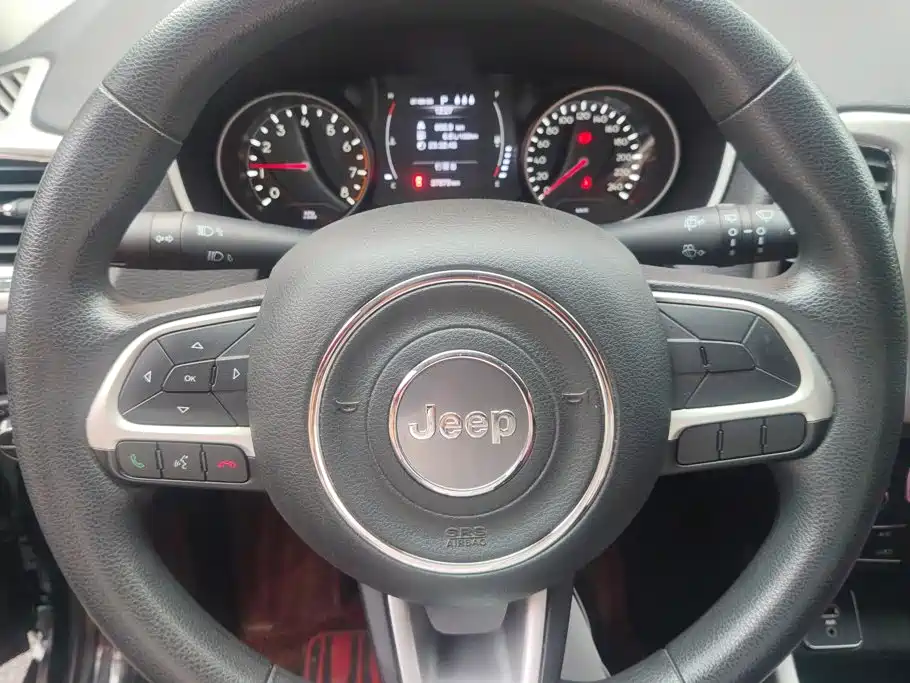 Jeep Compass — миниатюра 15
