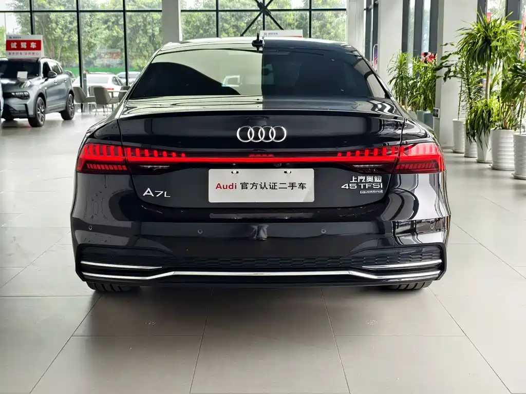 Audi A7L 2024 45 TFSI quattro
